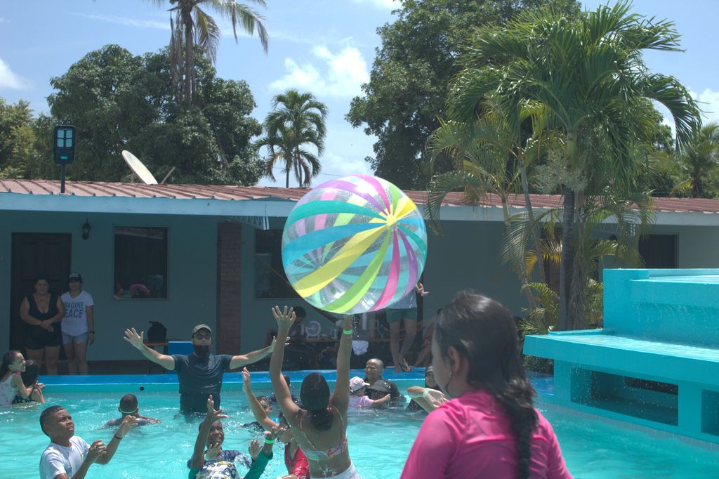Piscina principal de Marvella Club